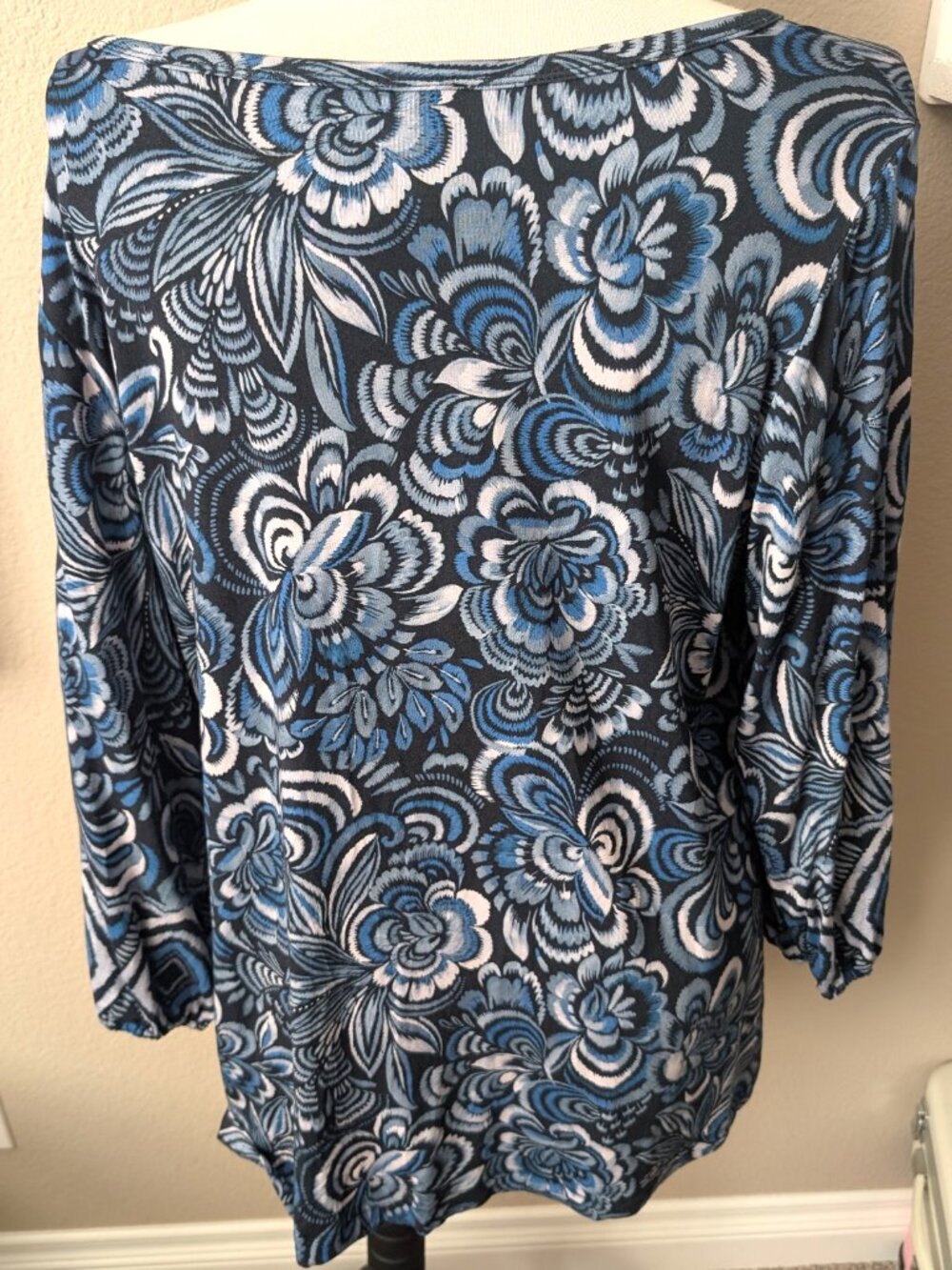 Johnny Was Blue Print Pullover Top. Long Sleeves, XL - Picture 2 of 3